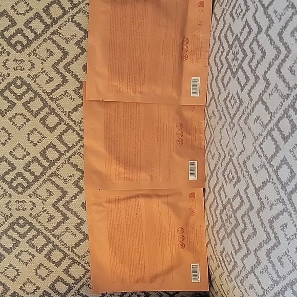 Augustinus Bader Eye Patches Set - Picture 2 of 2